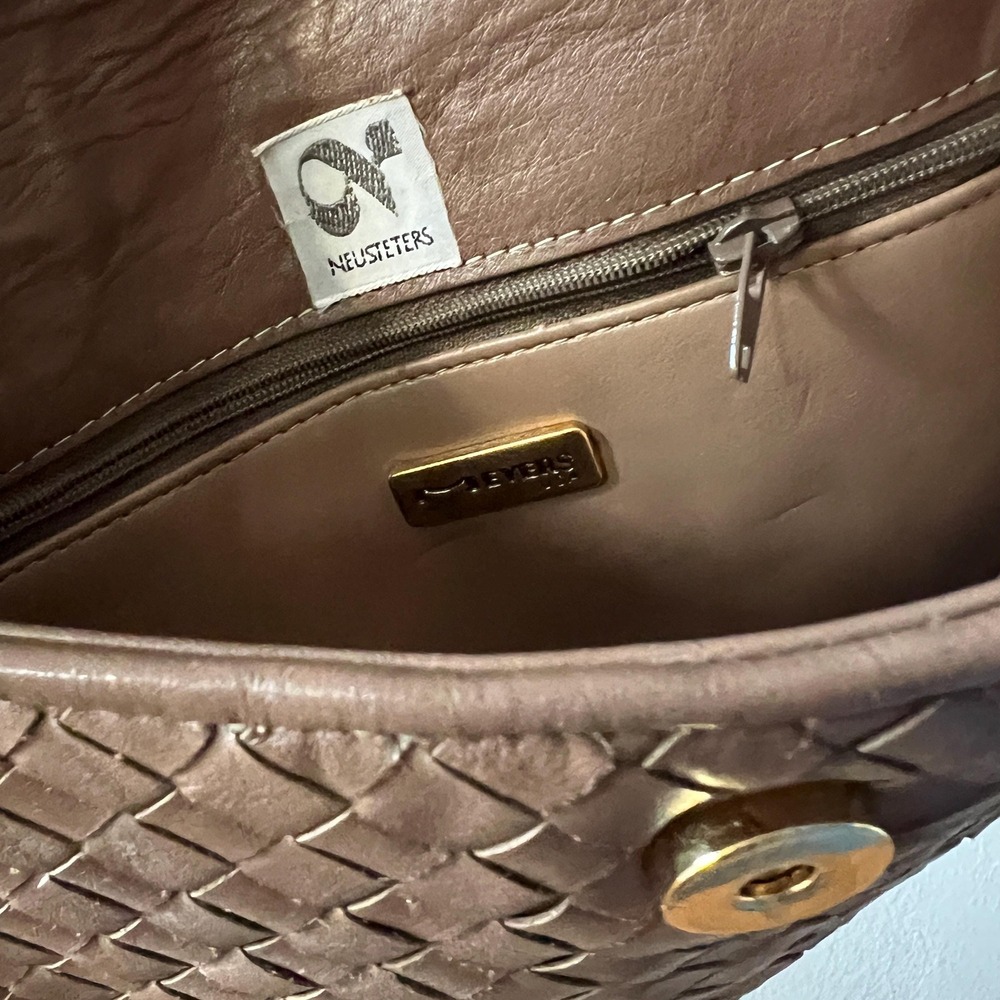 Vintage 1970s Neuseters Woven Leather Crossbody Bag Brown Basketweave Tassel USA - Picture 8 of 9